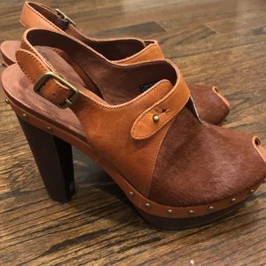 Closet Closing: UGG peep toe chunky heel